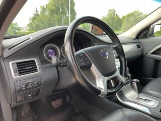 Volvo XC70 Momentum 2.4 TDI 151kW