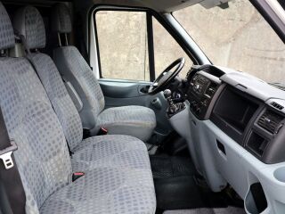 Ford Transit 300L Van 2.2 TDCi 103kW