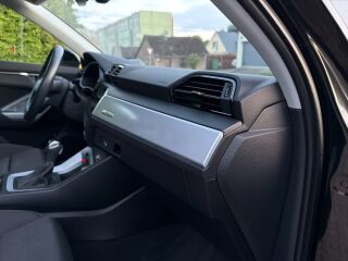 Audi Q3 45 Sportback e-tron Model 2023 1.4 110kW