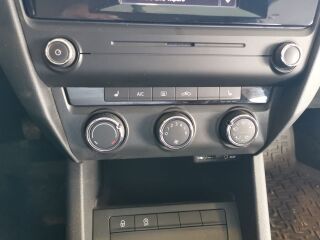 Skoda Octavia N1 1.2 R4 TSI 63kW