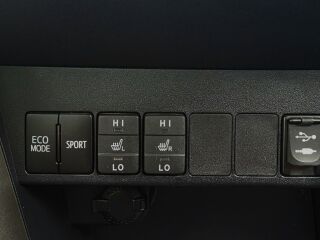Toyota RAV4 Premium Edition 4x4 2.2 110kW
