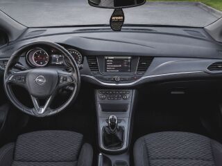 Opel Astra Sport Tourer 1.6 81kW
