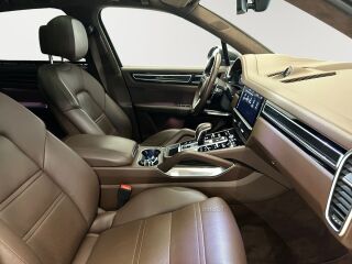 Porsche Cayenne Turbo 4.0 404kW