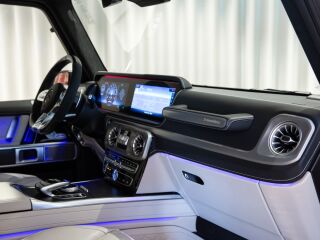 Mercedes-Benz G 63 AMG 4.0 V8 430kW