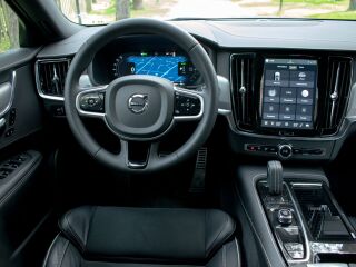 Volvo V90 AWD T8 R-Design DARK Long Range 2.0 T8 AWD Recharge 335kW
