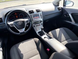 Toyota Avensis 2.0 91kW