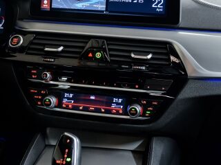 BMW 530 Luxury Line 3.0 R6 210kW