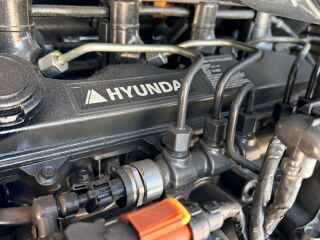 Hyundai HX65A METALLROOMIKUGA 450 mm 48kW