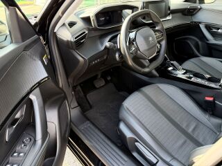 Peugeot 2008 PureTech 130 1.2 96kW
