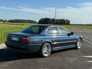 BMW 740 4.0 210kW