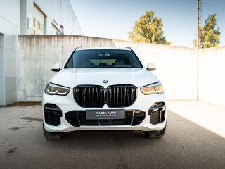 BMW X5 xDrive 30d Mild-Hybrid M Sport 3.0 210кВ