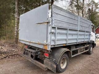 Mercedes-Benz 817
