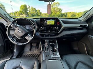 Toyota Highlander 2.5 140kW