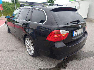 BMW 330 3.0 r6 170kW