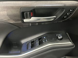 Toyota Highlander Premium AWD 2.5 140кВ