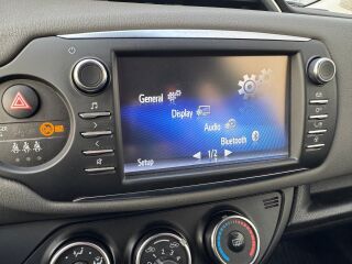 Toyota Yaris 1.5 82кВ