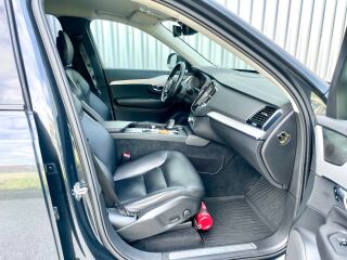 Volvo XC90 AWD Momentum PRO 7k my 2021 2.0 B5 NOVC-HEV 173kW