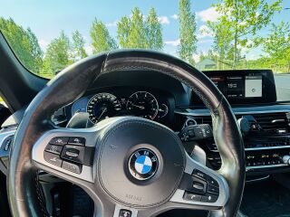 BMW 530 xDrive M-pakett 3.0 195кВ