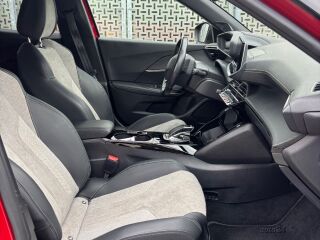 Peugeot 2008 GT line 57kW