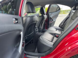 Lexus IS 250 2.5 153kW