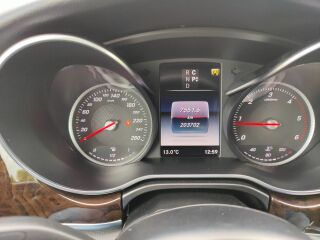 Mercedes-Benz V 250 2.1 140kW