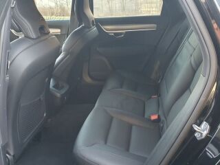 Volvo V90 MOMENTUM 2.0 D3 110кВ