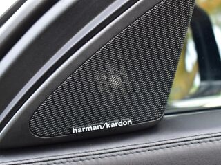 BMW 750 Individual Shadowline 4.4 V8 N63 300kW