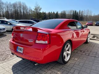 Dodge Charger SRT8/ 6.1 V8 318kW