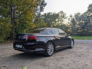 Volkswagen Passat R-Line Executive 1.5 TSI 110kW