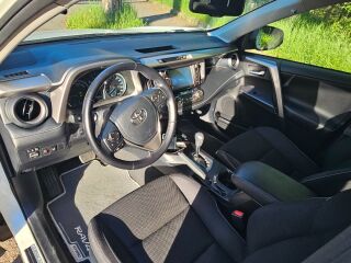 Toyota RAV4 2.5 114кВ