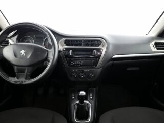 Peugeot 301 Comfort 1.2 53kW