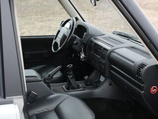 Land Rover Discovery II 2.5 102kW