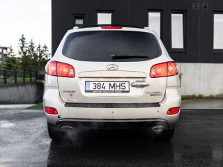 Hyundai Santa Fe 2.7 139kW