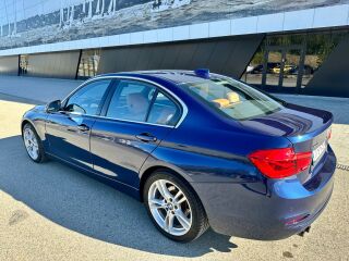 BMW 330 Sport Line xDrive 2.0 R4 185kW