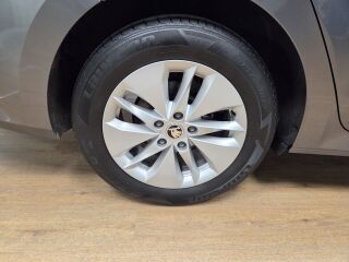 Skoda Octavia Combi Ambition 2.0 85кВ
