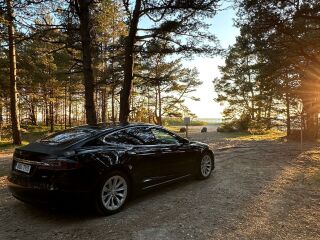 Tesla Model S 386kW