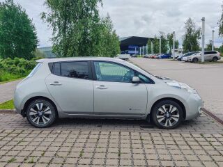 Nissan LEAF Tekna - 40Kwh - Akuga 80кВ