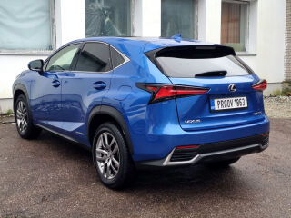 Lexus NX 300h AWD / Executive 2.5 114kW