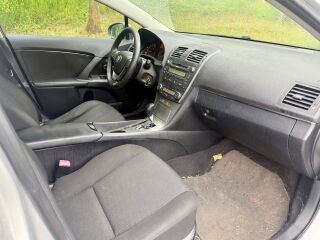 Toyota Avensis Linea Sol 1.8 108kW