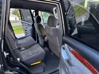Toyota Land Cruiser Black 3.0 127kW