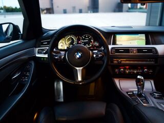 BMW 520 M-Sportpakett Shadowline xDrive LCI 2.0 B47 140kW