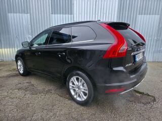 Volvo XC60 Momentum Onyx Black 2.0 D4 140kW