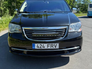 Chrysler Town & Country 3.6 v6 211кВ