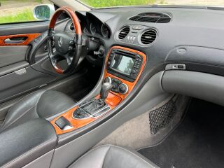 Mercedes-Benz SL 500 5.0 V8 225кВ