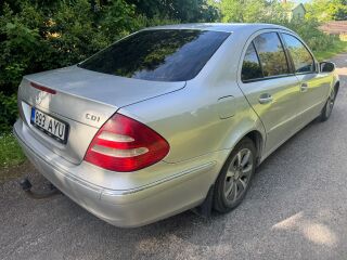 Mercedes-Benz E 270 2.7 130kW