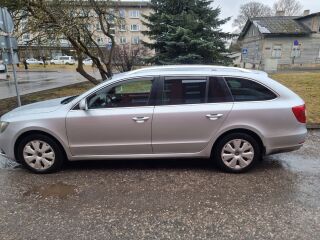 Skoda Superb 2.0 R4 16V TDI 103kW