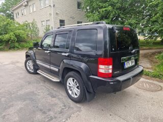 Jeep Cherokee 2.8 130kW