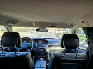 Mercedes-Benz E 300 3.5 V6 225kW