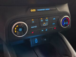 Ford Focus Turnier Cool & Connect 1.5 R4 EcoBlue 88kW