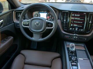 Volvo XC60 AWD Inscription Intelli Safe PRO Wntr 2.0 B5 MHEV Kerghübriid 184kW